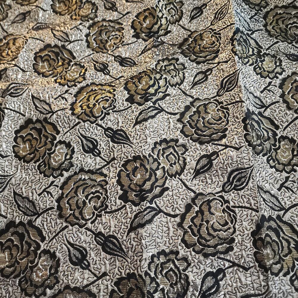 Inga-go Boutique Black and Gold Metallic Floral Scarf Wrap Size 19 x 70 - Picture 5 of 7